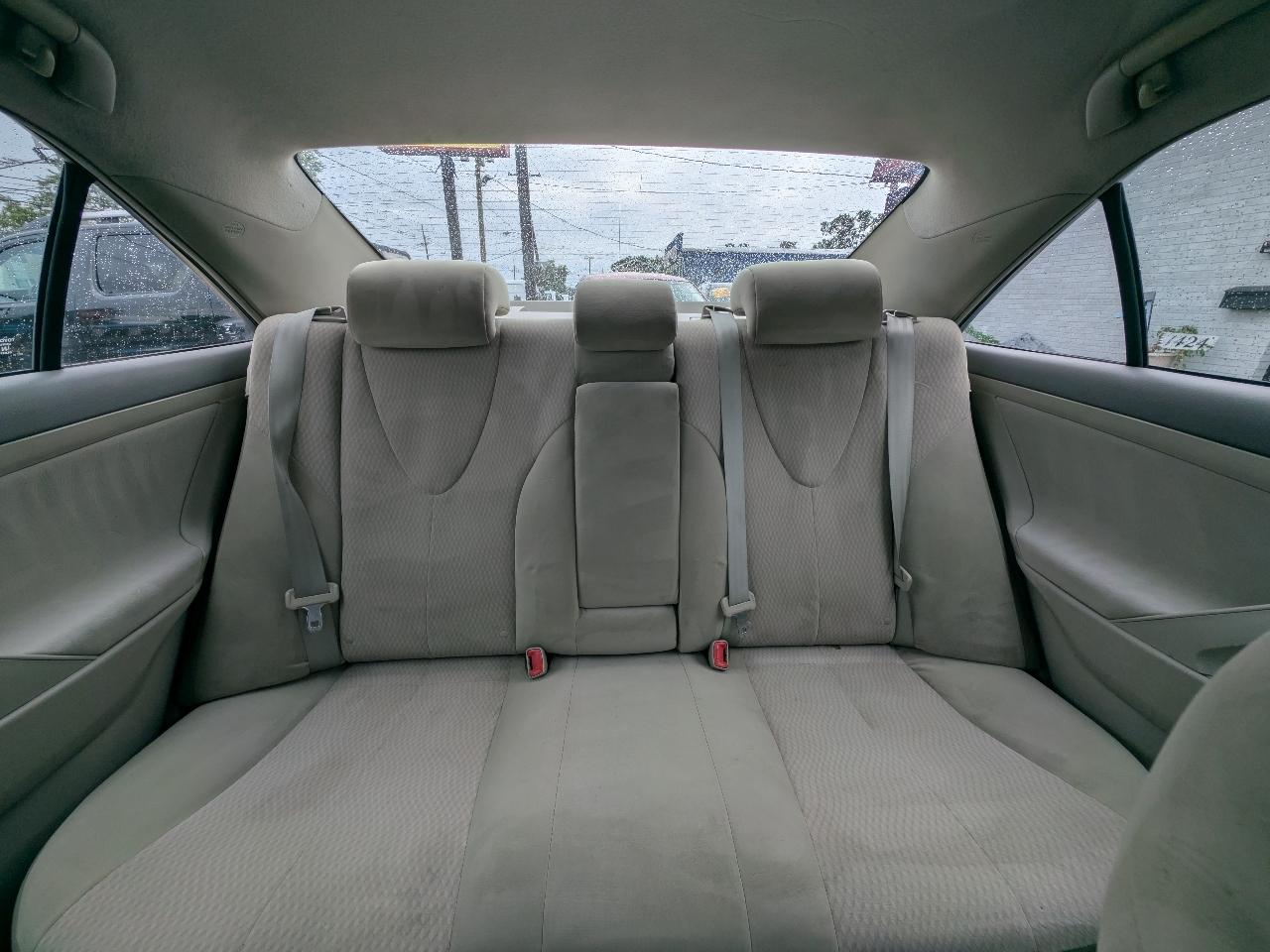 Toyota Camry Base 6-Spd AT 2011