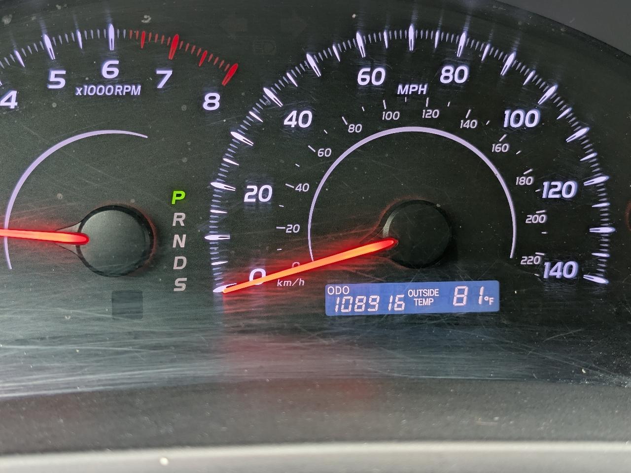 Toyota Camry Base 6-Spd AT 2011