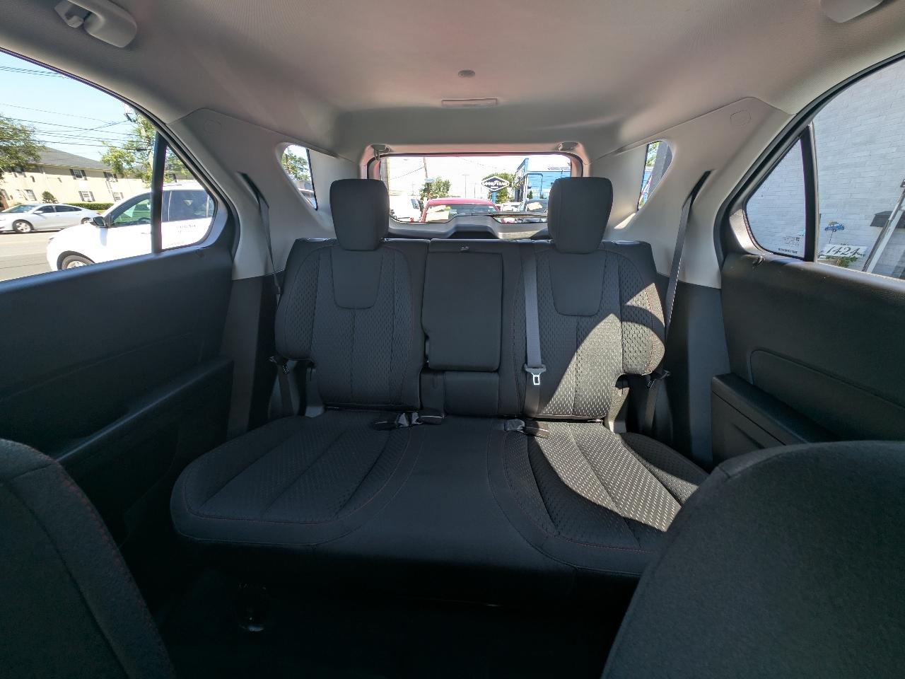 Chevrolet Equinox LS 2WD 2013
