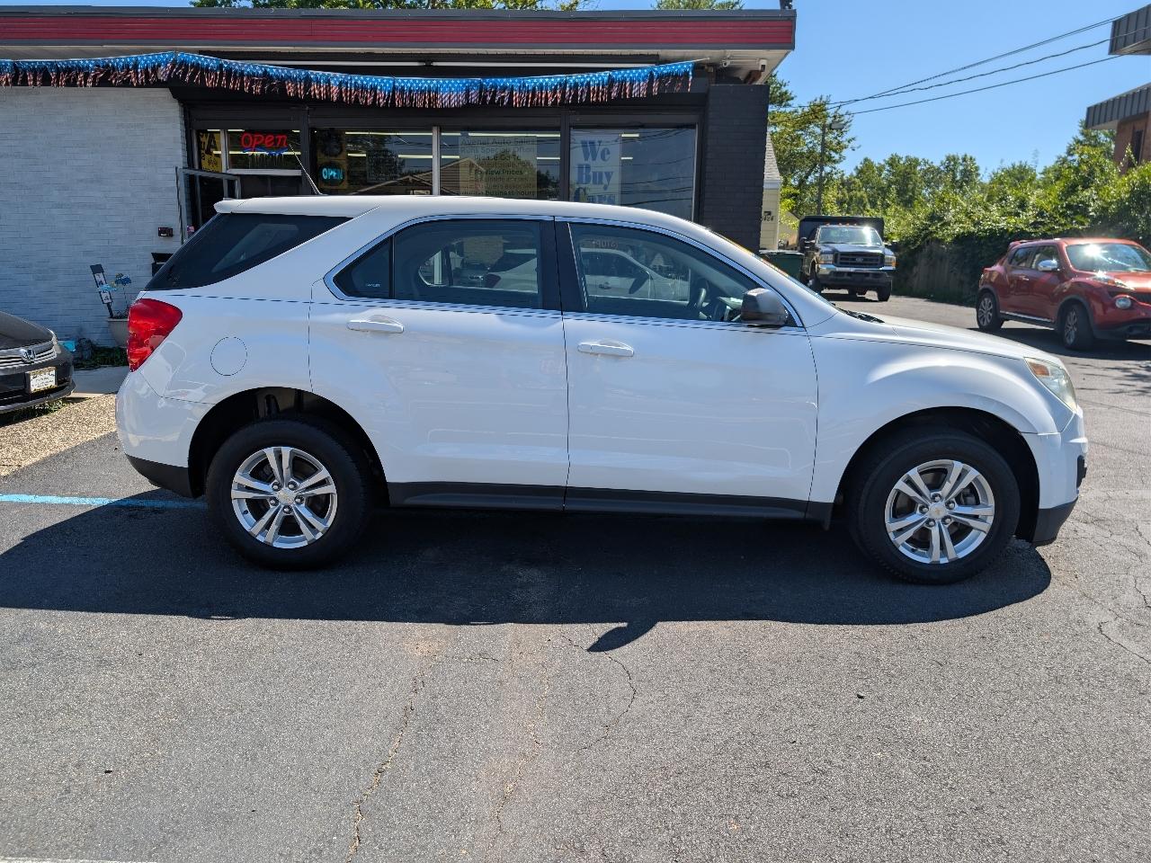 Chevrolet Equinox LS 2WD 2013