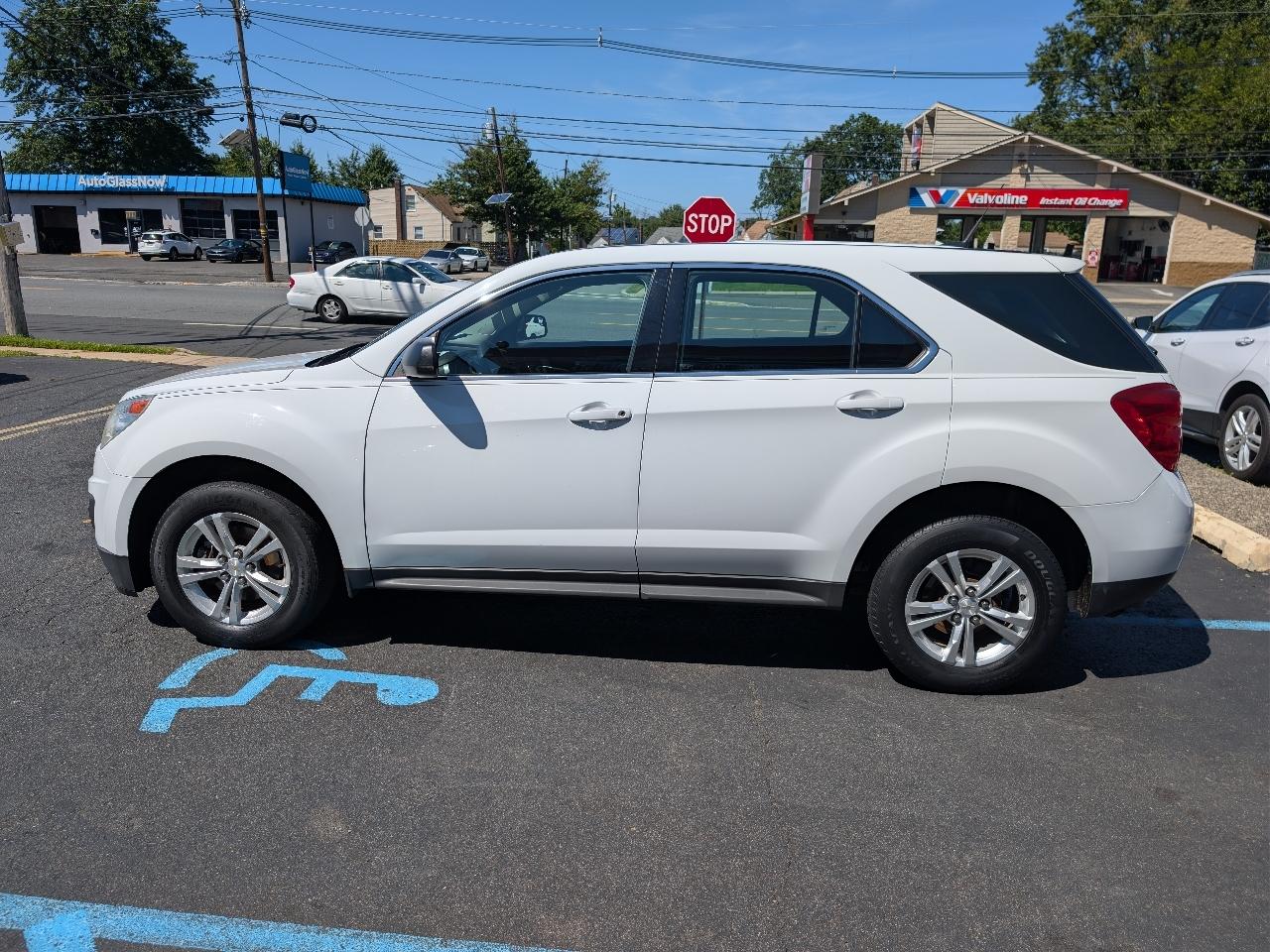 Chevrolet Equinox LS 2WD 2013