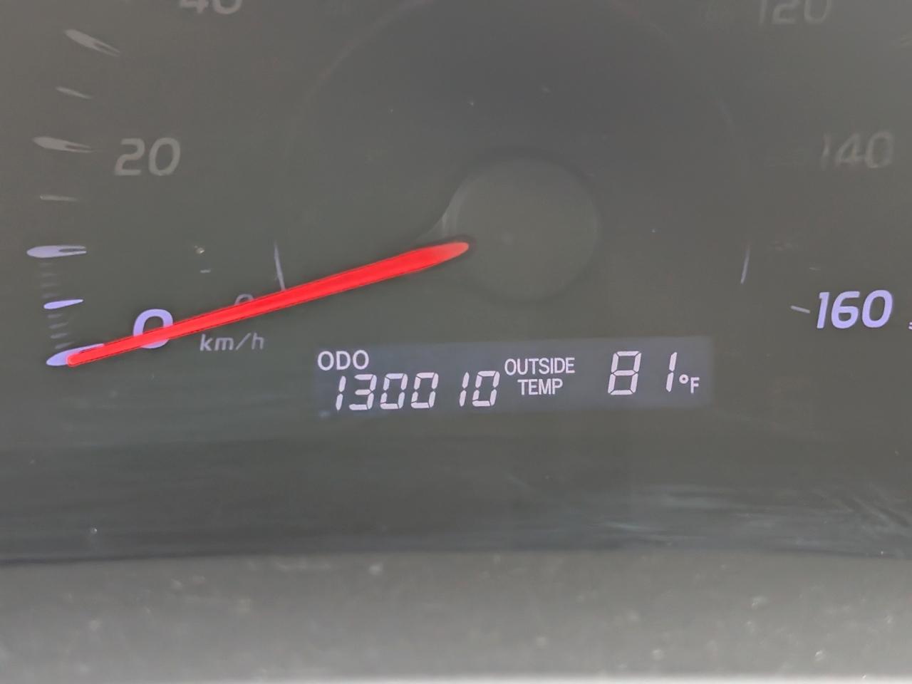 Toyota Camry XLE V6 6-Spd AT 2011