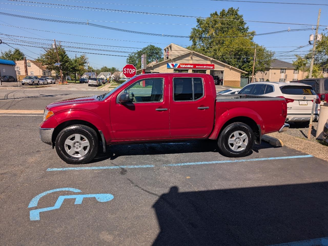 Nissan Frontier LE Crew Cab 4WD 2008