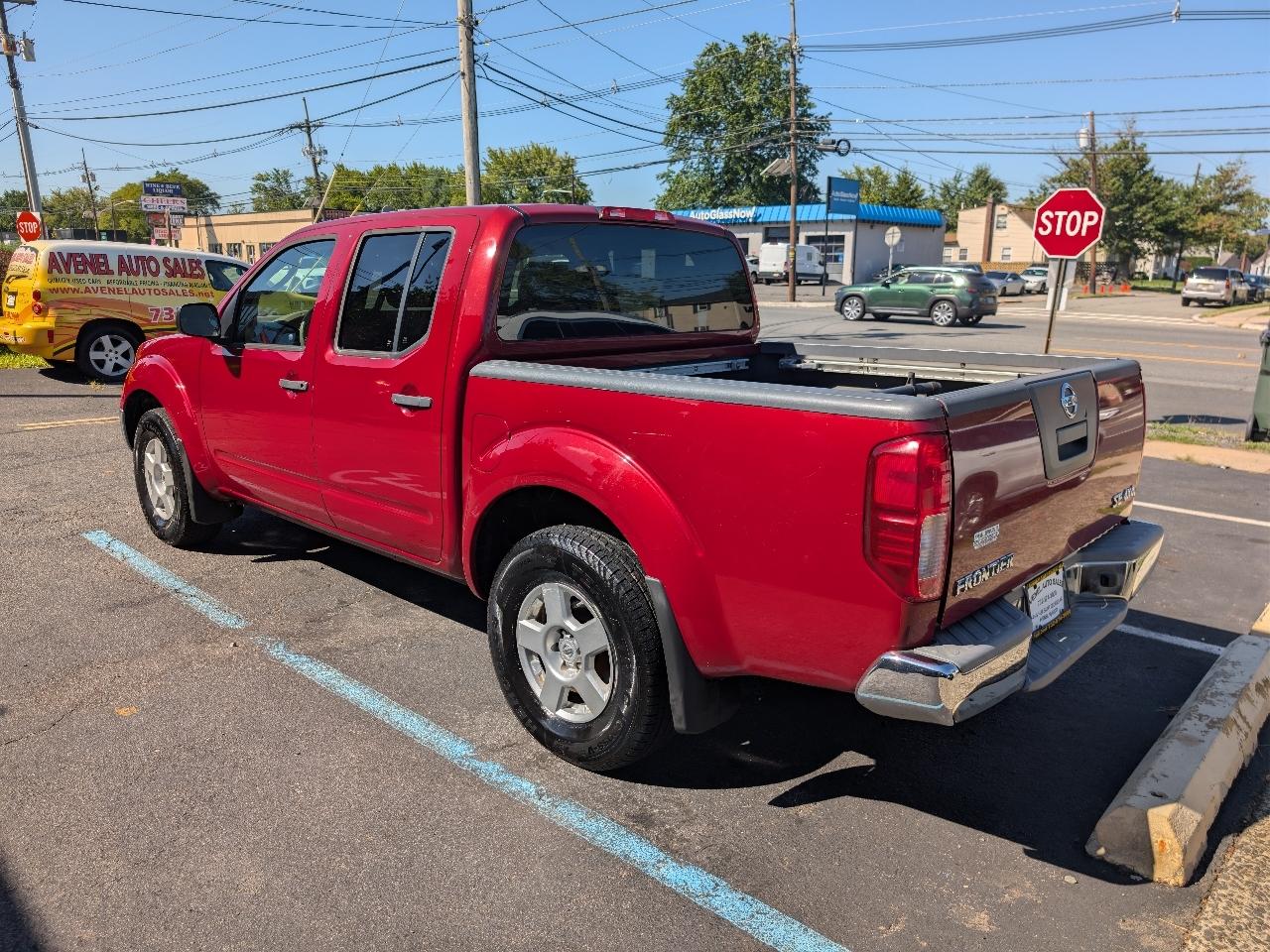 Nissan Frontier LE Crew Cab 4WD 2008