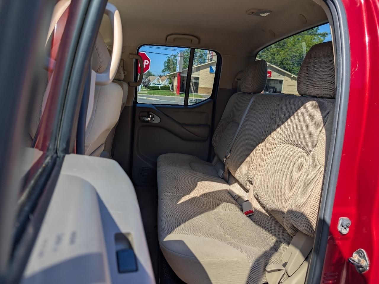 Nissan Frontier LE Crew Cab 4WD 2008