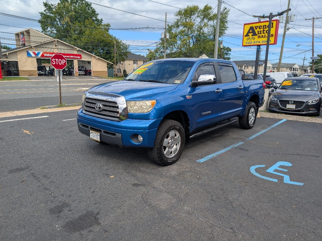 Toyota Tundra Limited CrewMax 5.7L 4WD 2008