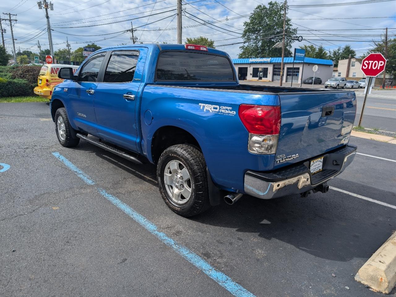 Toyota Tundra Limited CrewMax 5.7L 4WD 2008
