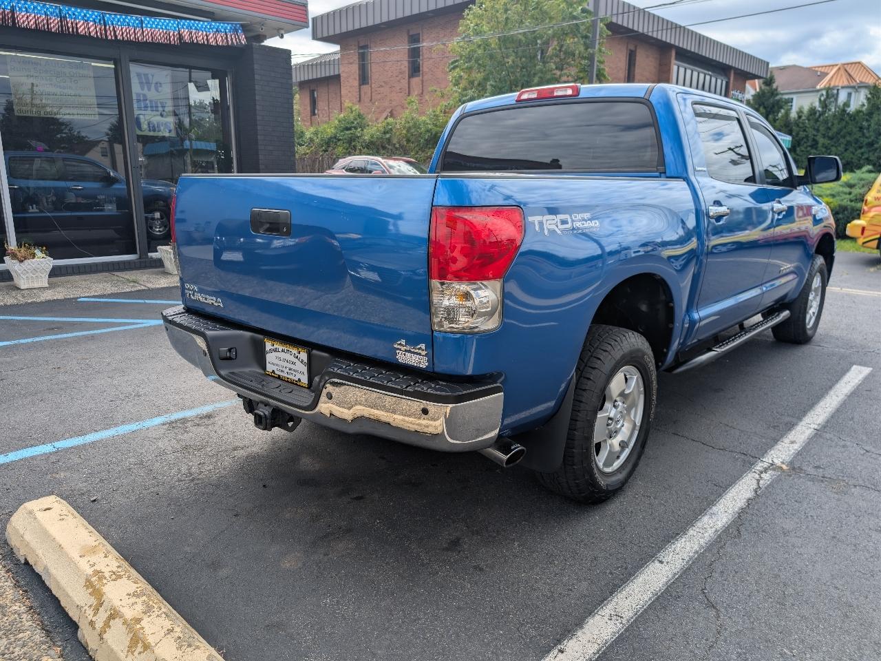 Toyota Tundra Limited CrewMax 5.7L 4WD 2008