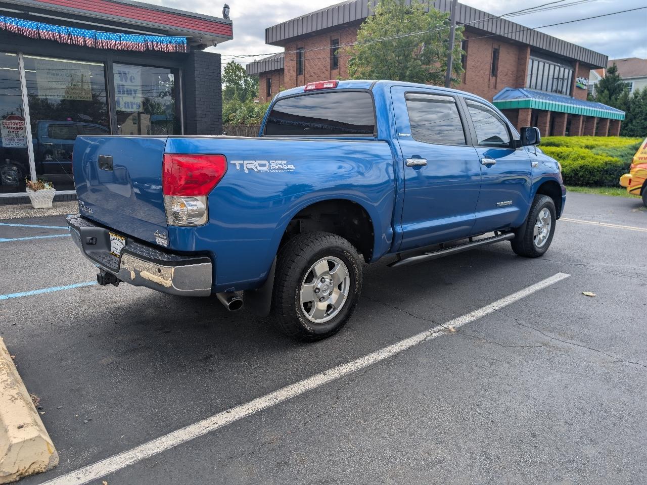 Toyota Tundra Limited CrewMax 5.7L 4WD 2008
