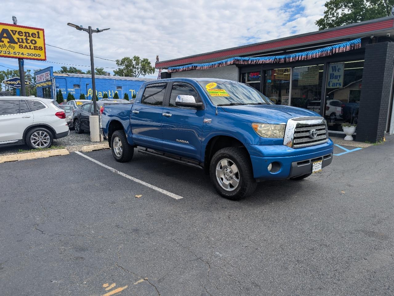 Toyota Tundra Limited CrewMax 5.7L 4WD 2008