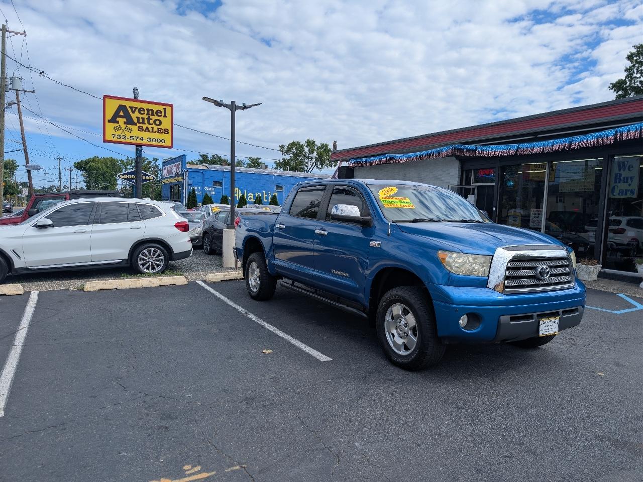 Toyota Tundra Limited CrewMax 5.7L 4WD 2008