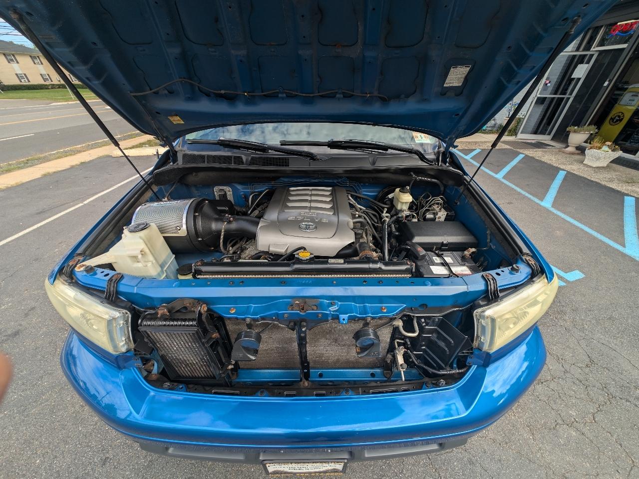 Toyota Tundra Limited CrewMax 5.7L 4WD 2008