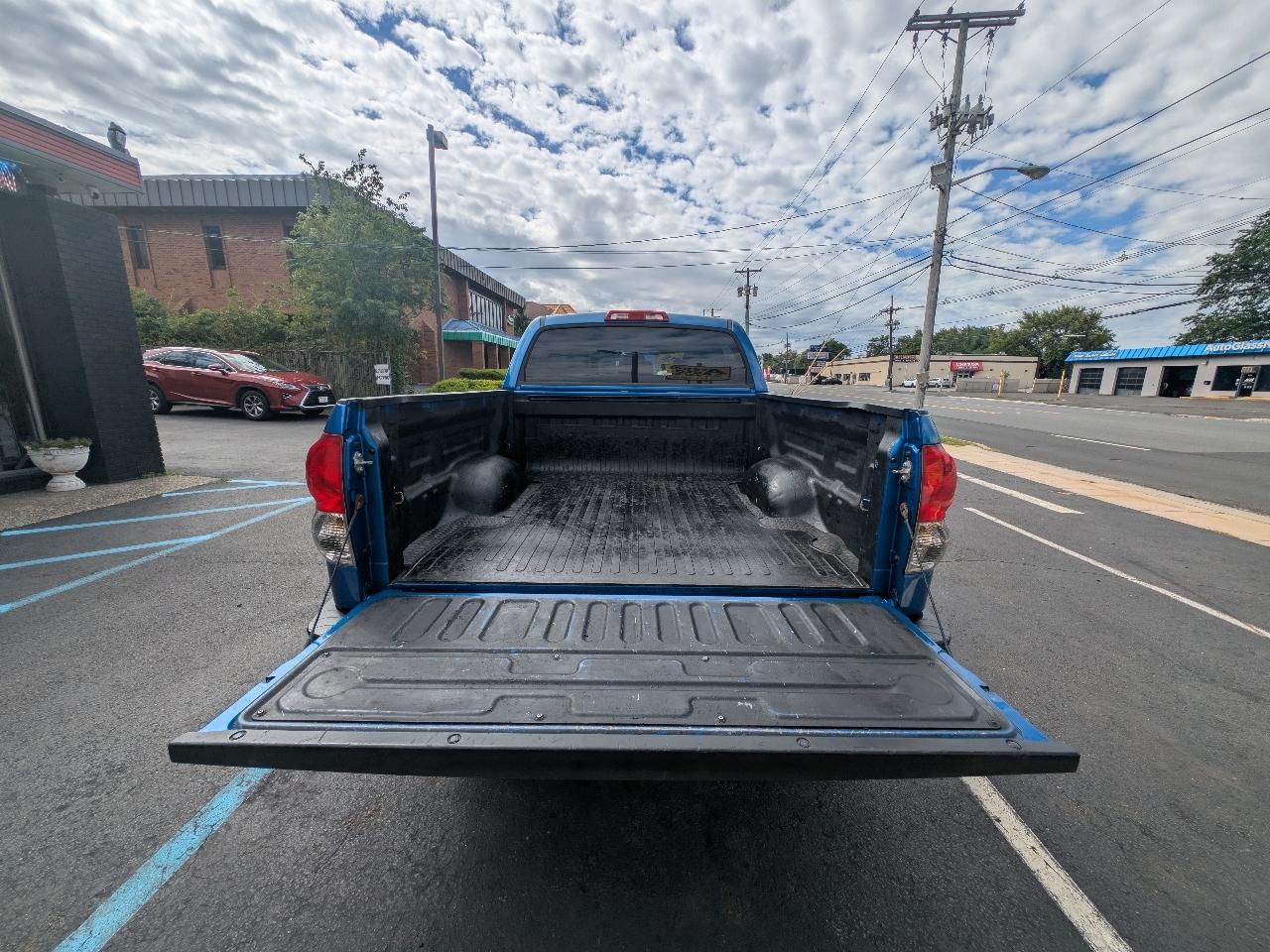 Toyota Tundra Limited CrewMax 5.7L 4WD 2008