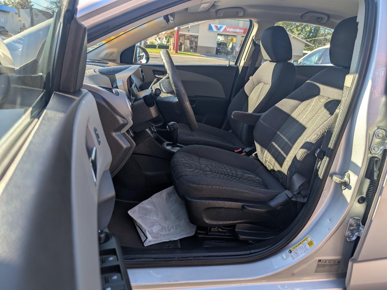 Chevrolet Sonic LT Auto Sedan 2015