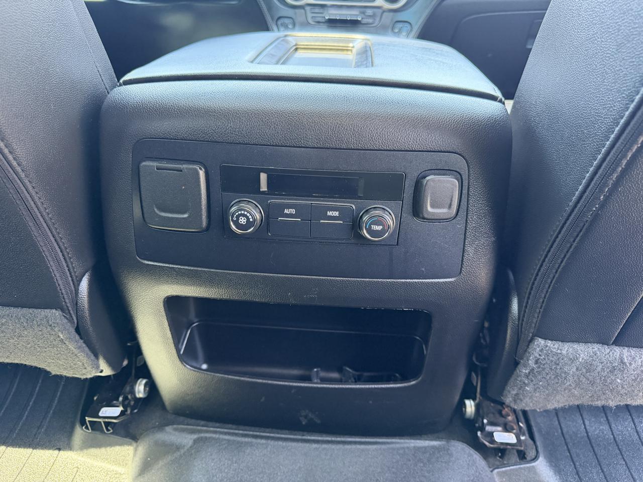 Chevrolet Tahoe 4WD 4dr LT 2018