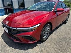 2024 Hyundai Elantra 