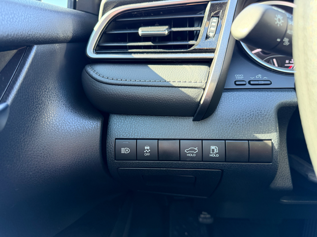 Toyota Camry LE Auto (Natl) 2024