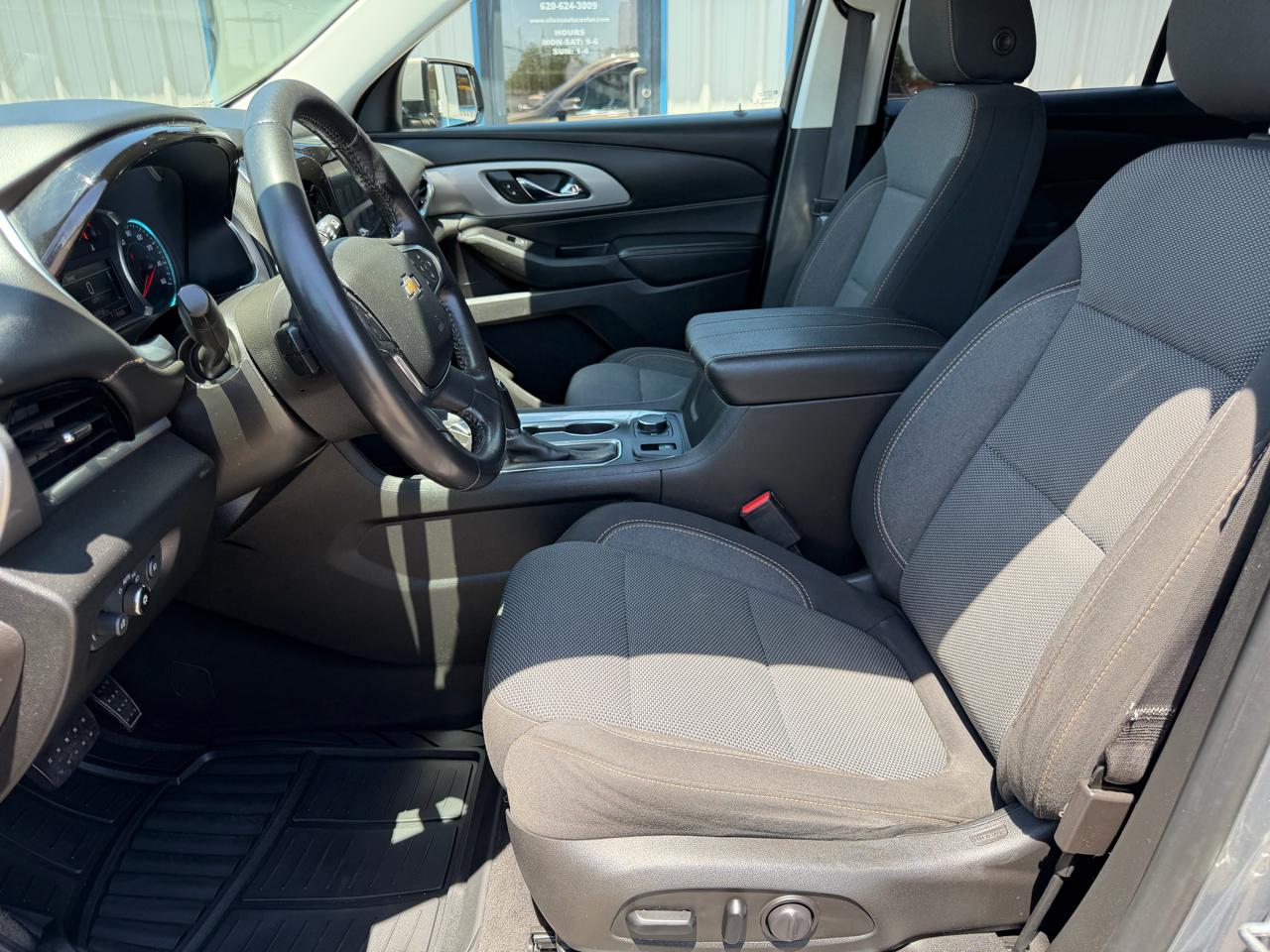 Chevrolet Traverse FWD 4dr LT Cloth w/1LT 2019