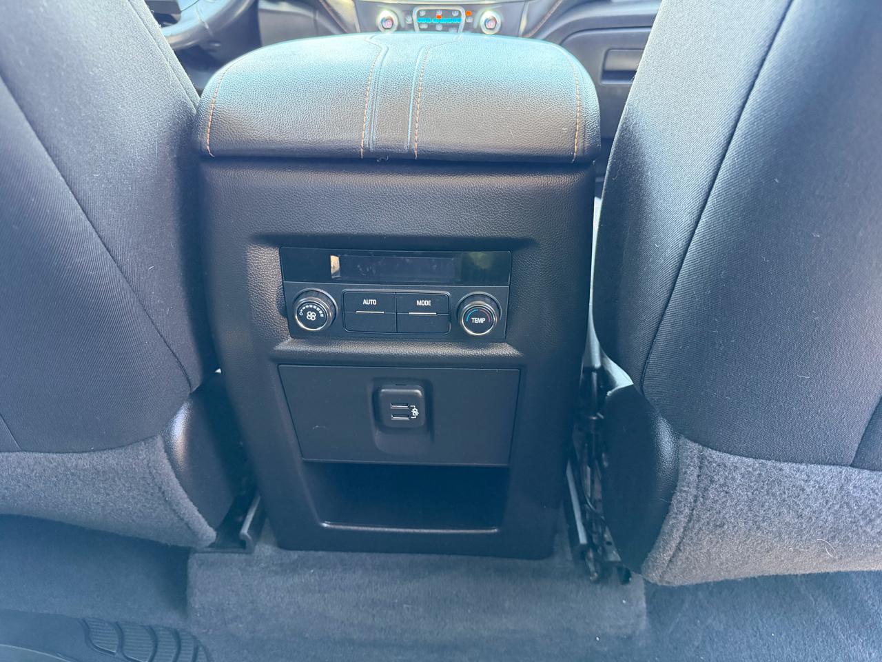 Chevrolet Traverse FWD 4dr LT Cloth w/1LT 2019