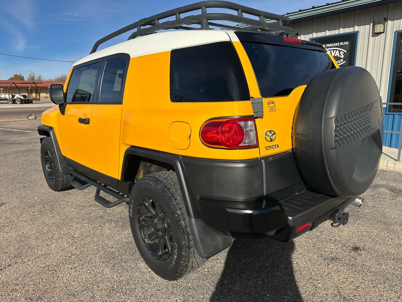 2010 Toyota FJ Cruiser Base photo 3