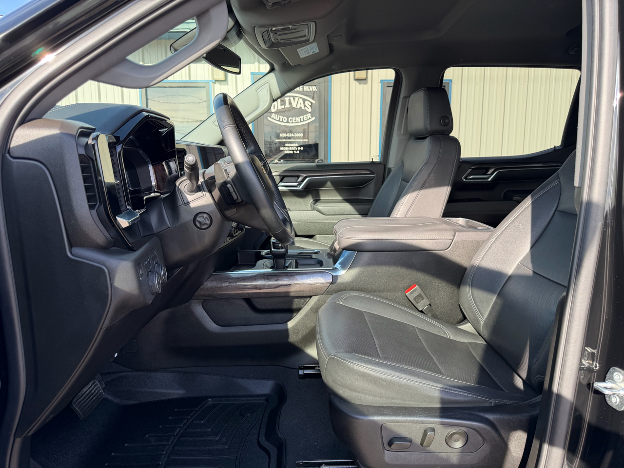 Chevrolet Silverado 1500 4WD Crew Cab 147" LTZ 2024