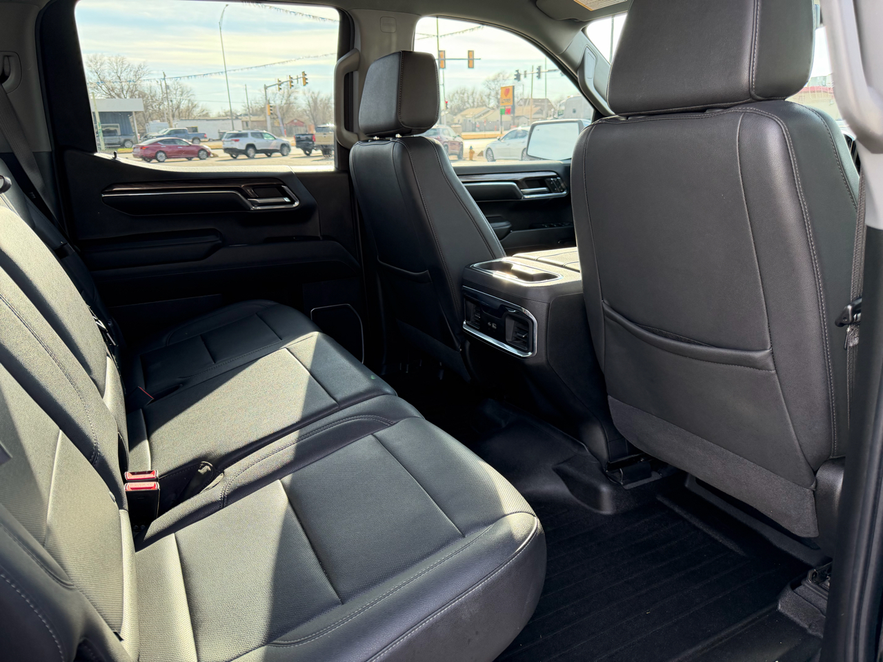 Chevrolet Silverado 1500 4WD Crew Cab 147" LTZ 2024