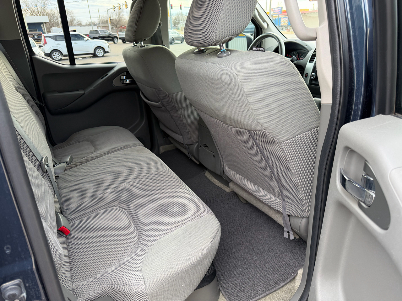 Nissan Frontier 2WD Crew Cab SWB Auto S 2016