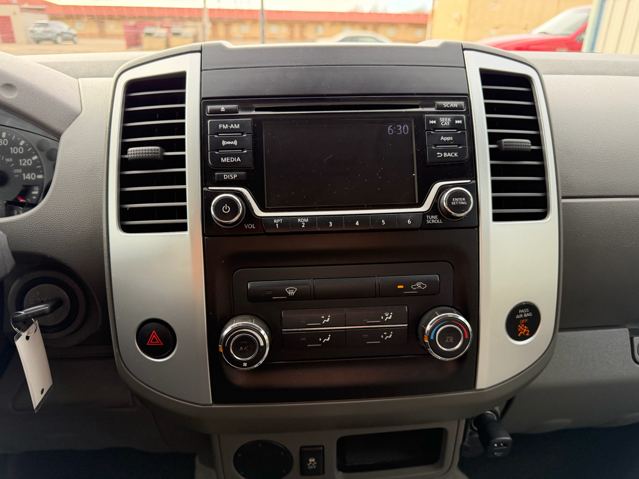 Nissan Frontier 2WD Crew Cab SWB Auto S 2016