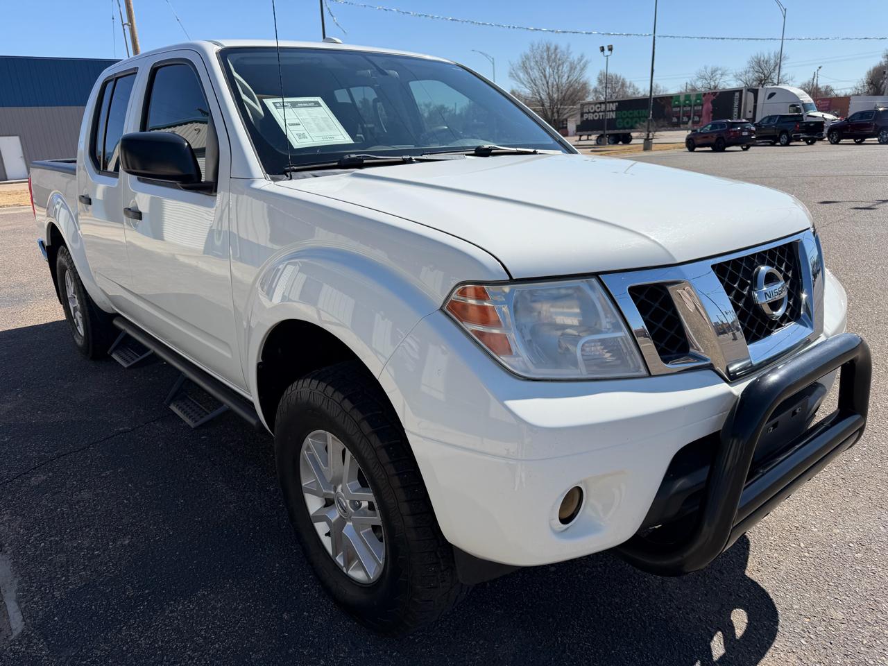 Nissan Frontier Crew Cab 4x4 SV V6 Auto 2018