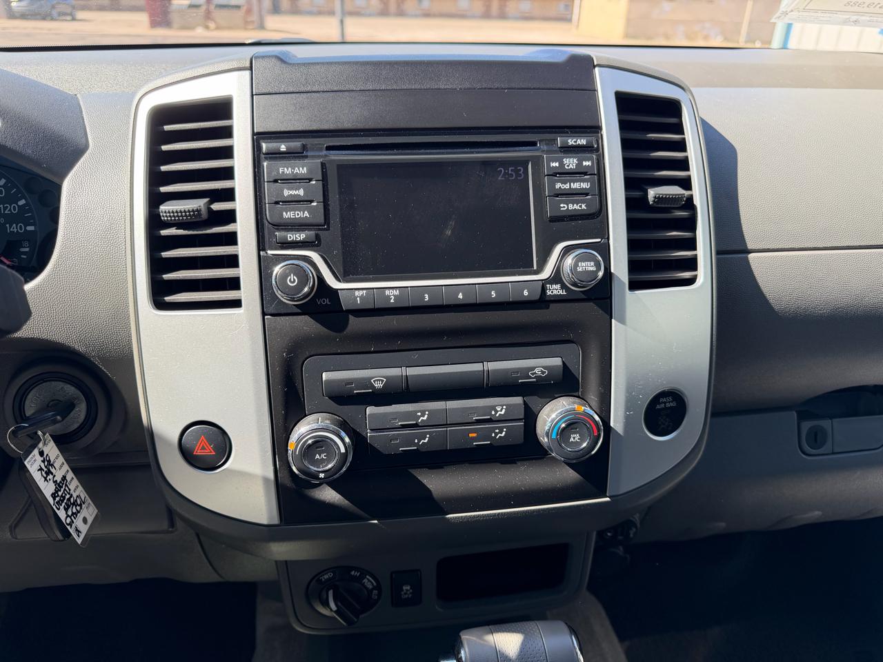 Nissan Frontier Crew Cab 4x4 SV V6 Auto 2018