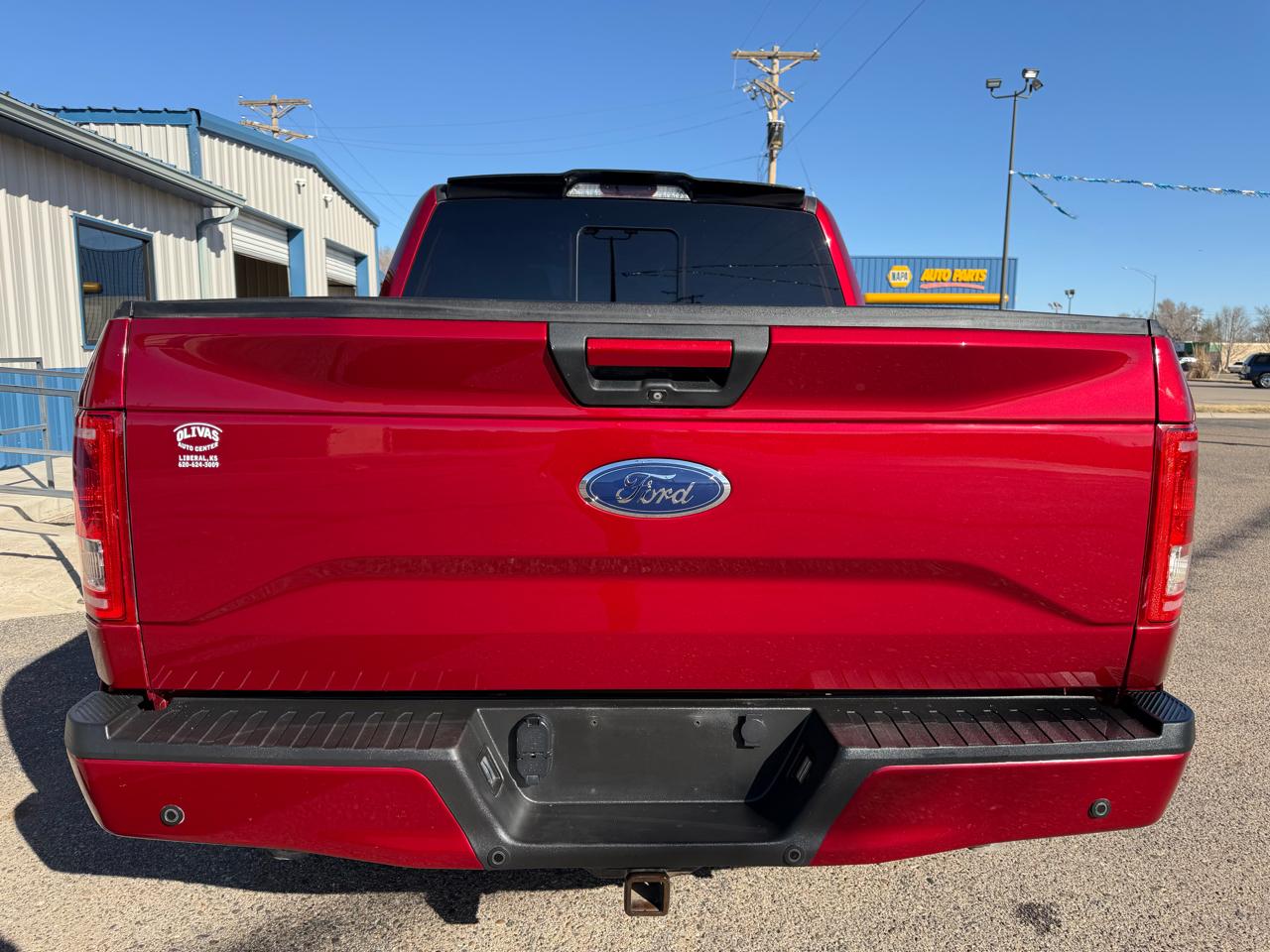 Ford F-150 2WD SuperCrew 150" XLT 2015