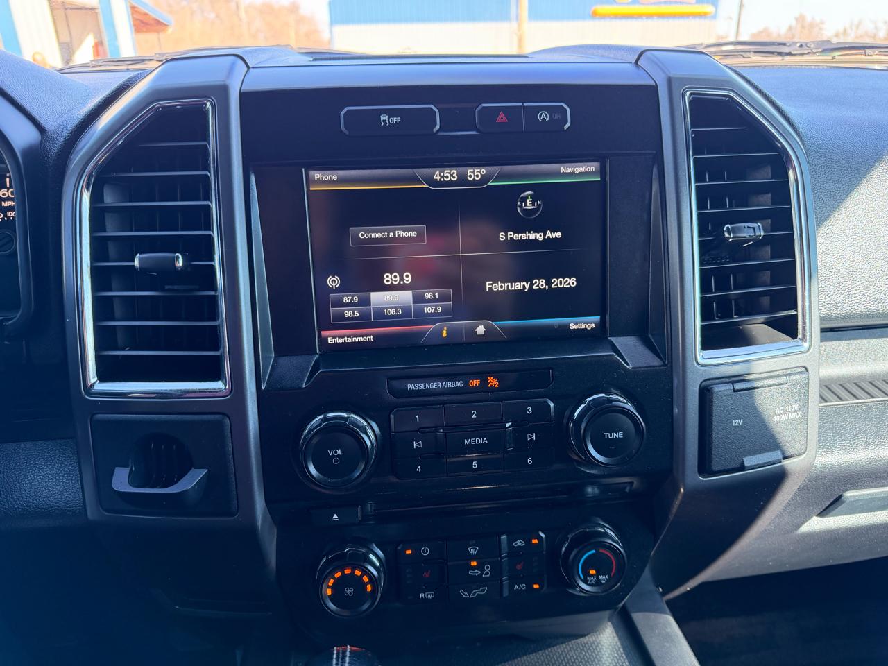 Ford F-150 2WD SuperCrew 150" XLT 2015