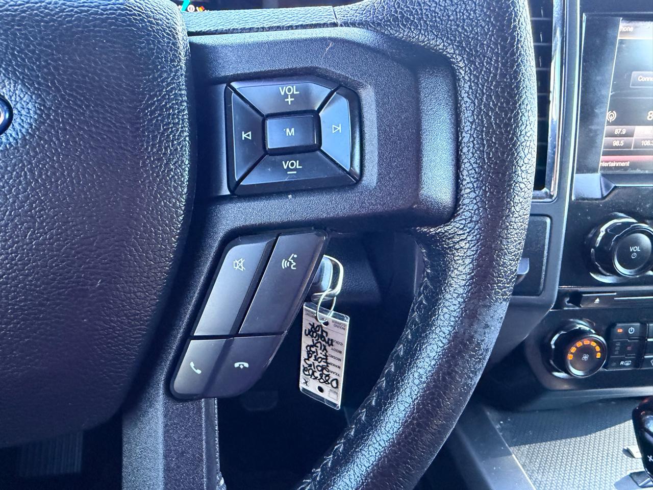 Ford F-150 2WD SuperCrew 150" XLT 2015