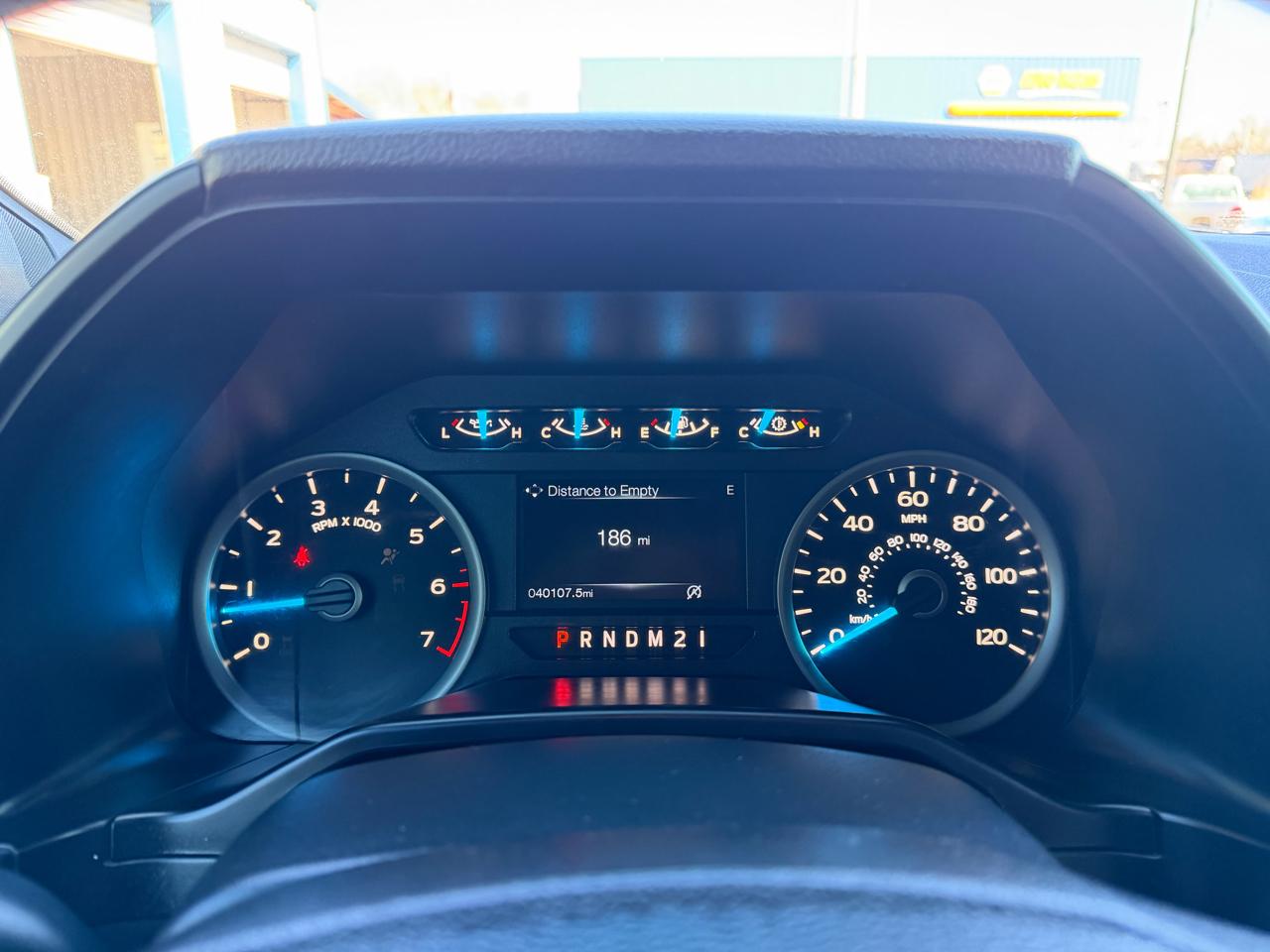 Ford F-150 2WD SuperCrew 150" XLT 2015