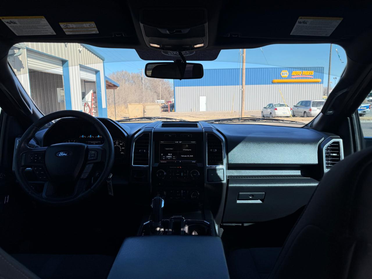 Ford F-150 2WD SuperCrew 150" XLT 2015