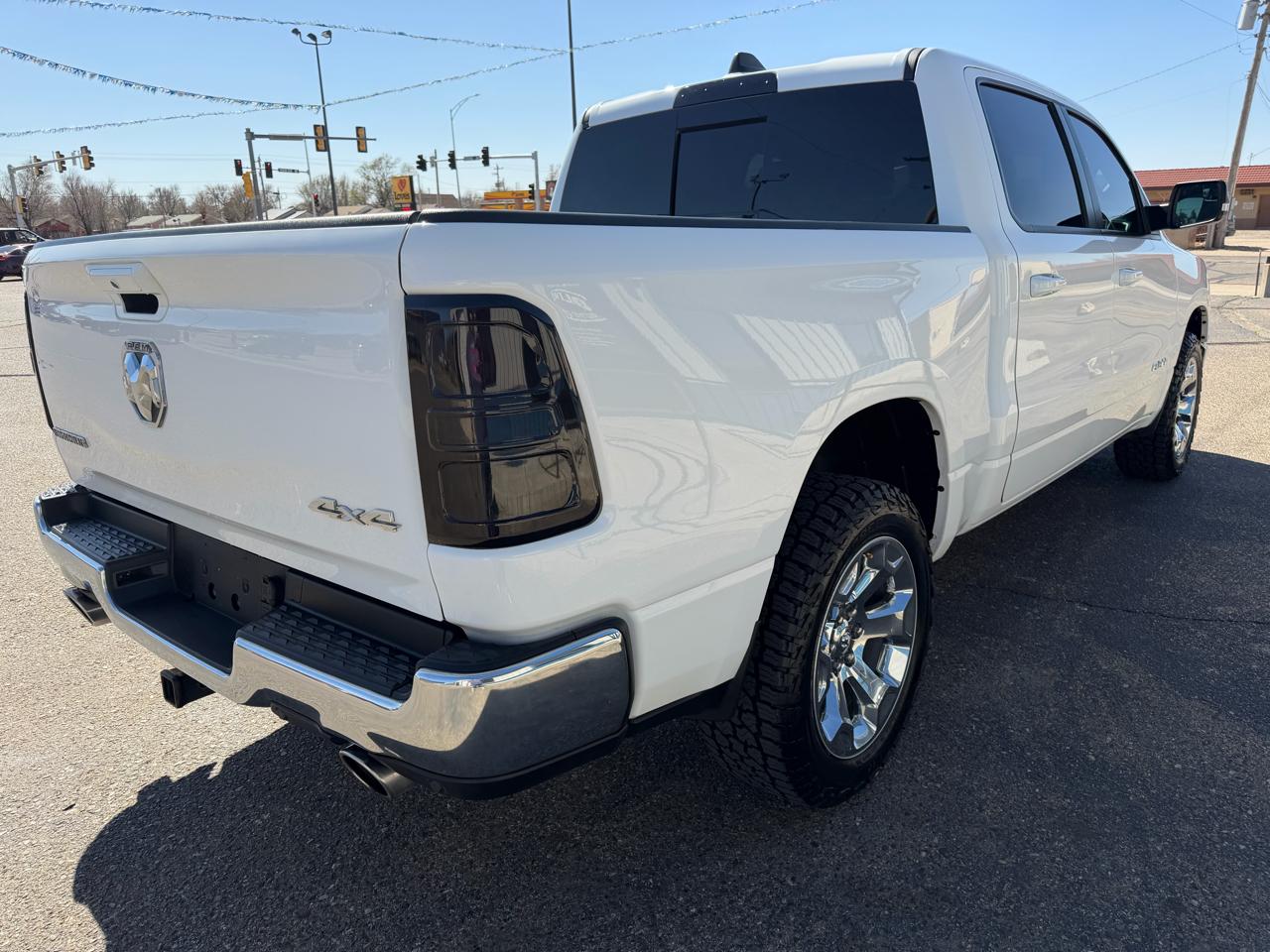 RAM 1500 Big Horn 4x4 Crew Cab 5'7" Box 2021