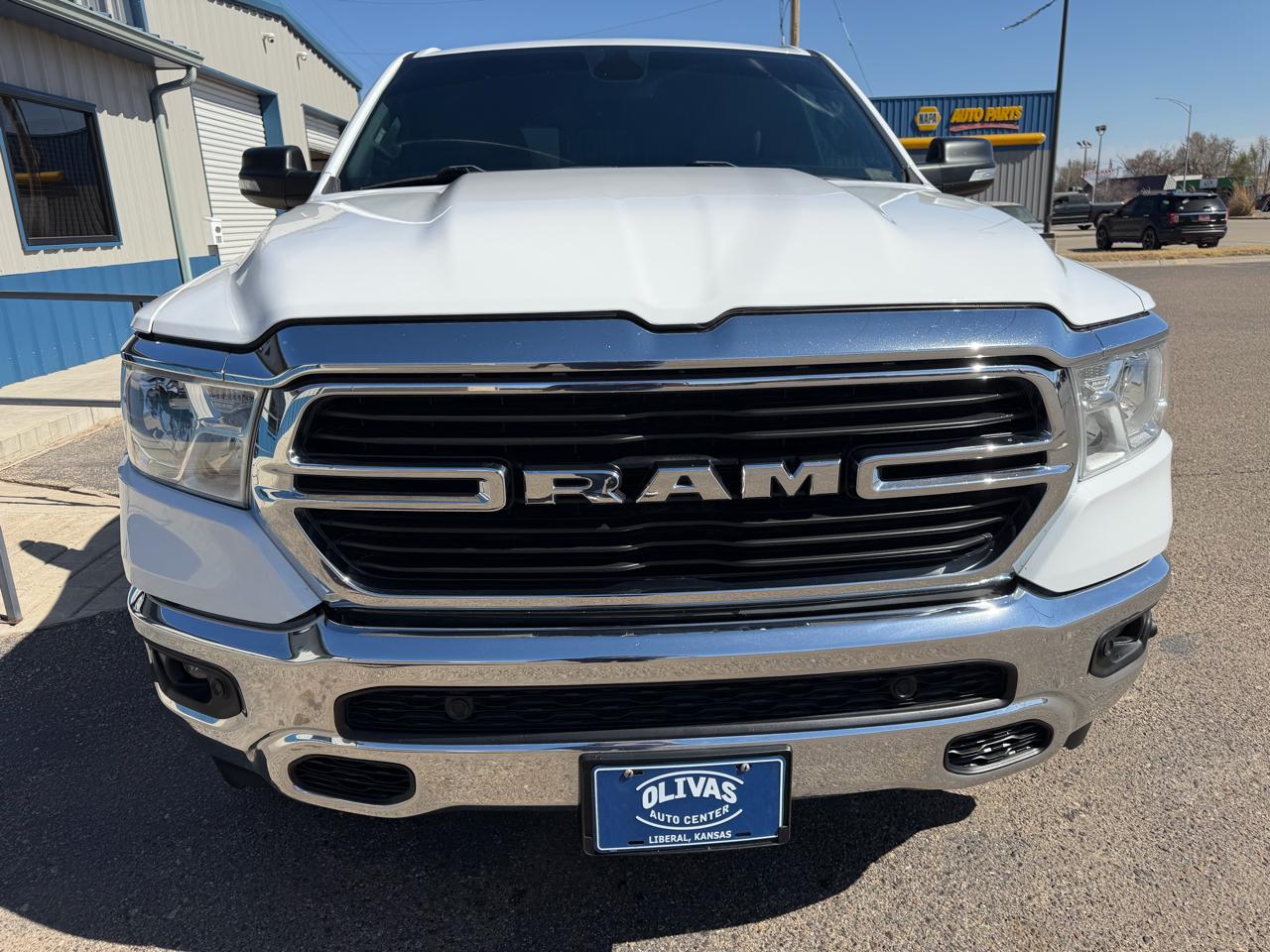 RAM 1500 Big Horn 4x4 Crew Cab 5'7" Box 2021