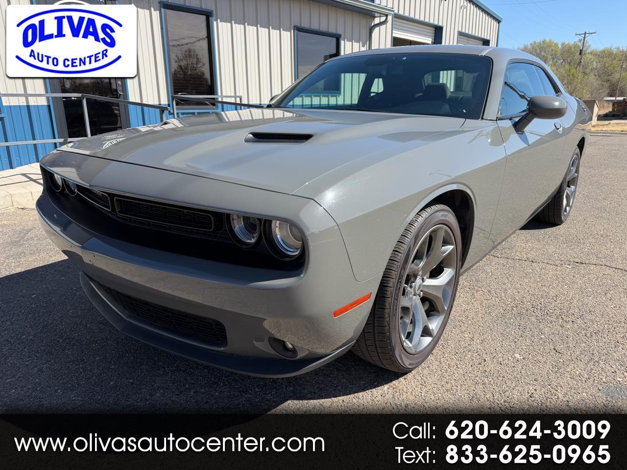 2017 Dodge Challenger SXT Coupe