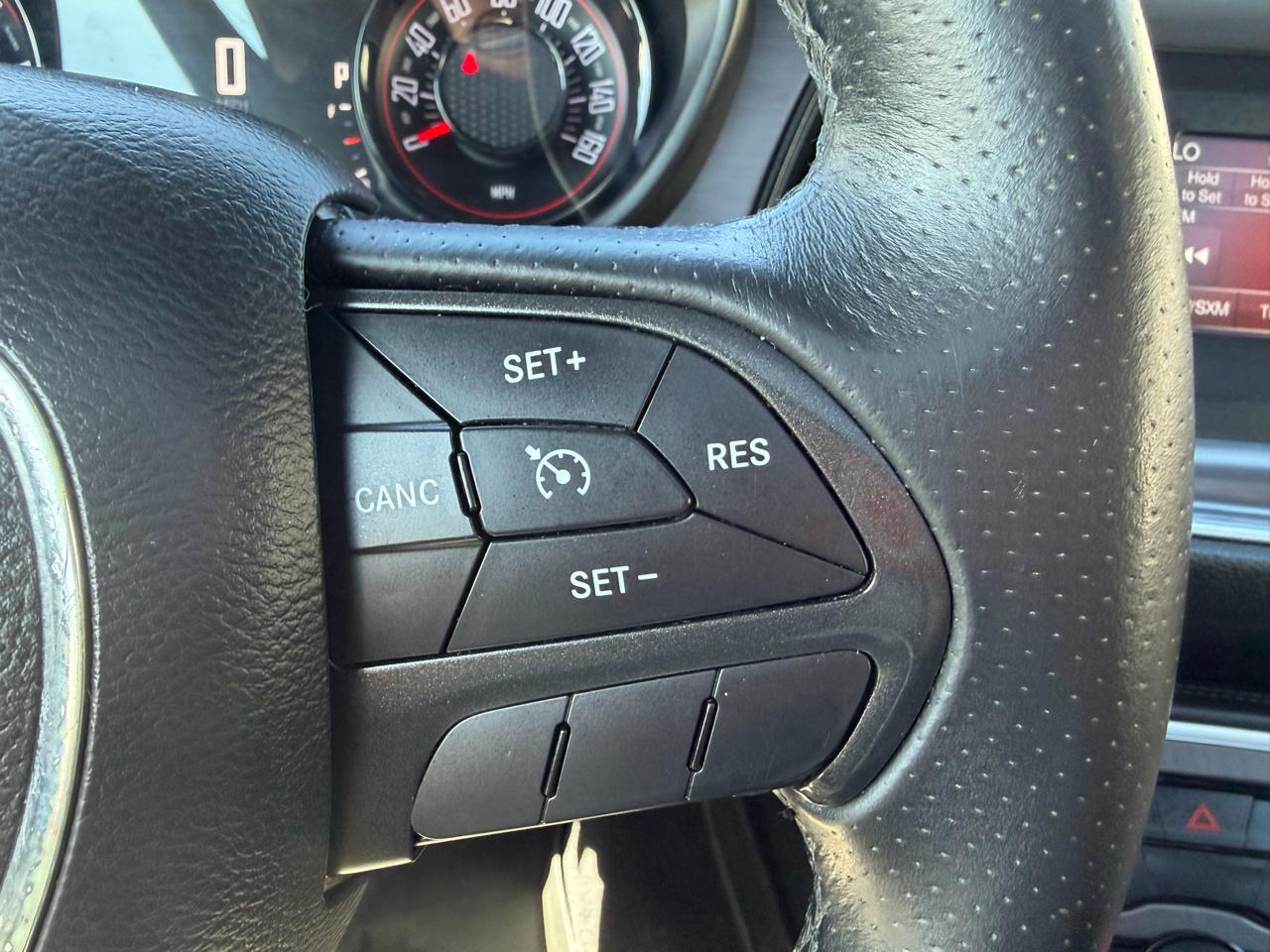 Dodge Challenger SXT Coupe 2017