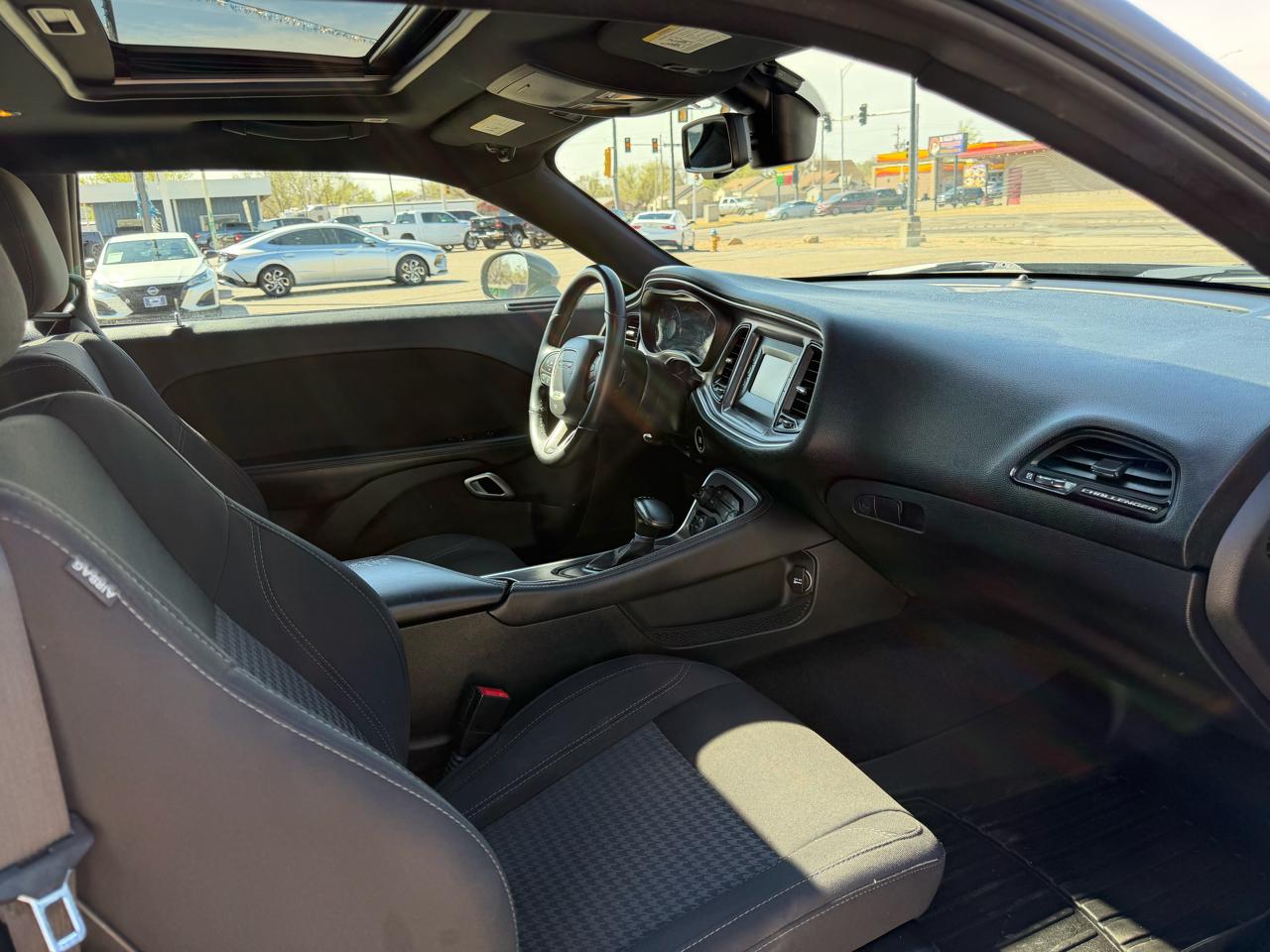 Dodge Challenger SXT Coupe 2017