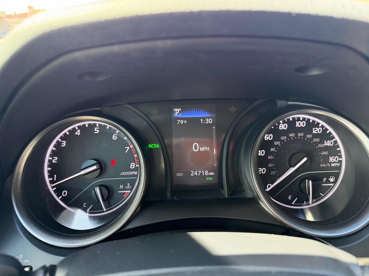 Toyota Camry SE Auto (Natl) 2024