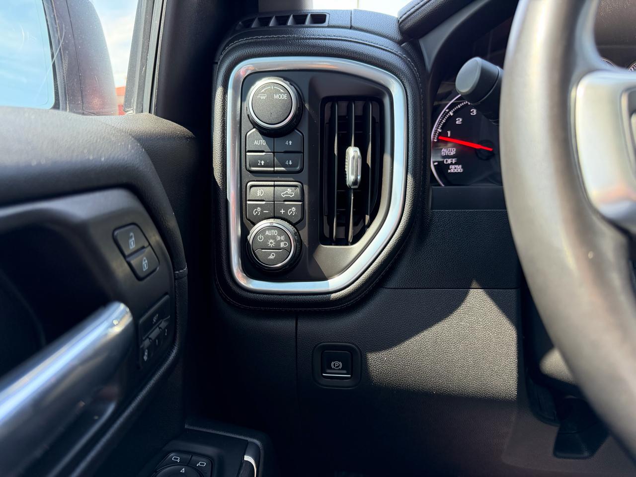 Chevrolet Silverado 1500 4WD Crew Cab 147" LTZ 2020