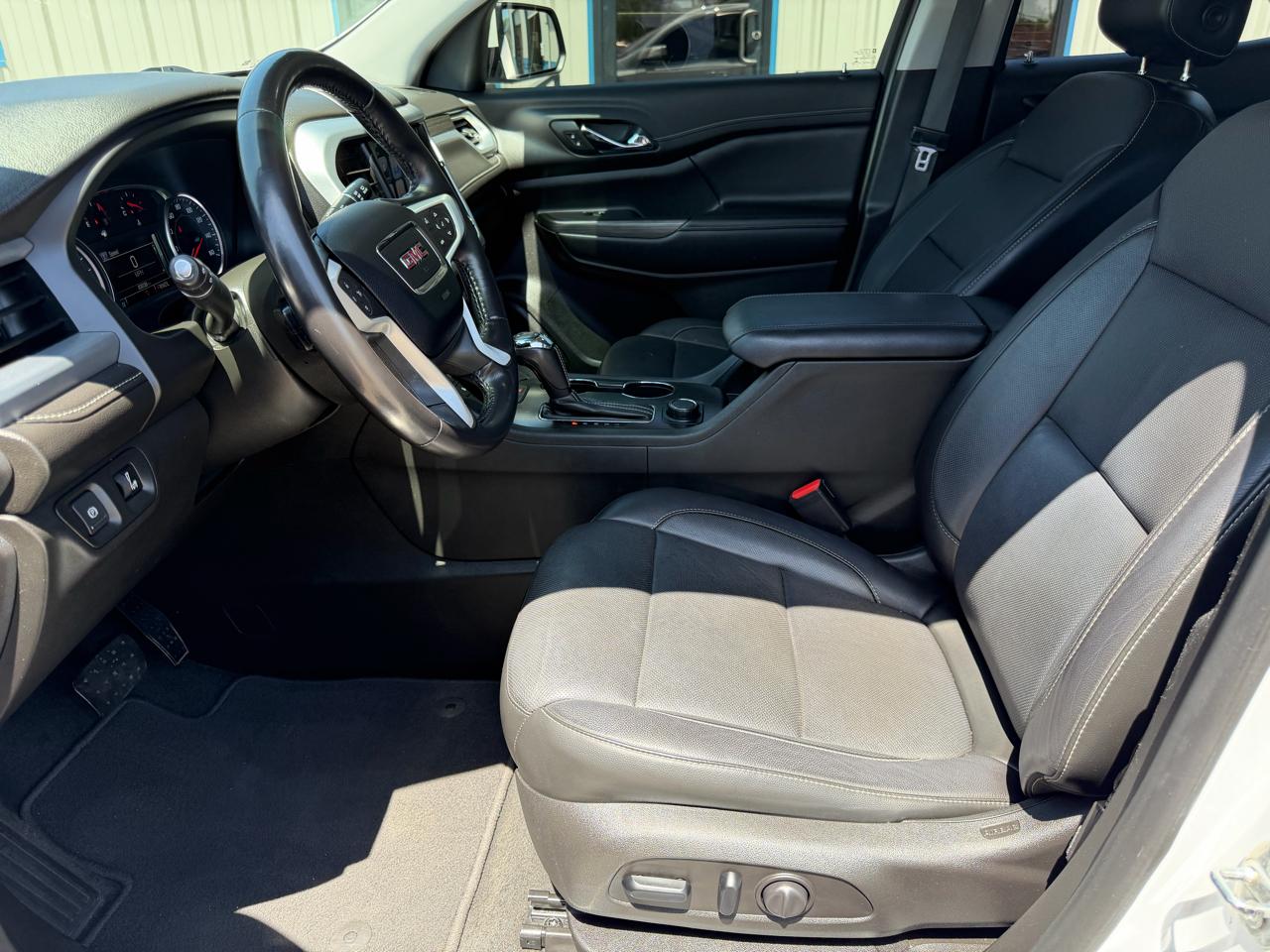 GMC Acadia FWD 4dr SLT w/SLT-1 2019