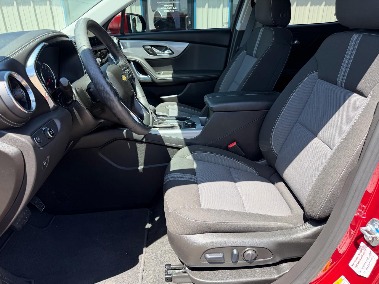 Chevrolet Blazer AWD 4dr LT w/2LT 2025