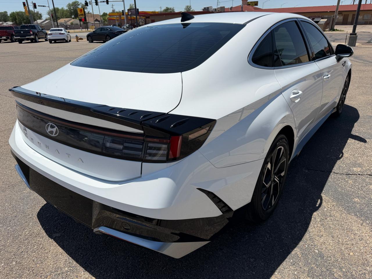 Hyundai Sonata SEL FWD 2025
