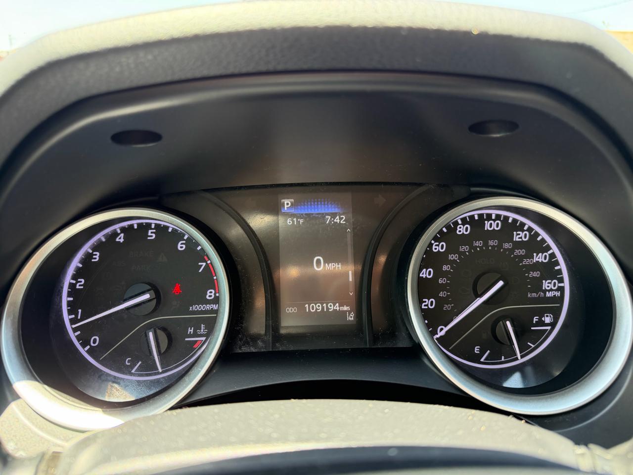 Toyota Camry LE Auto (Natl) 2021