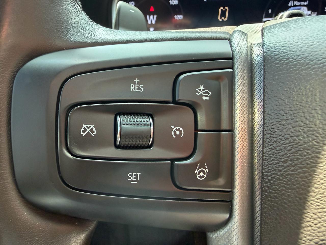 GMC Sierra 1500 4WD Crew Cab 147" Denali 2024