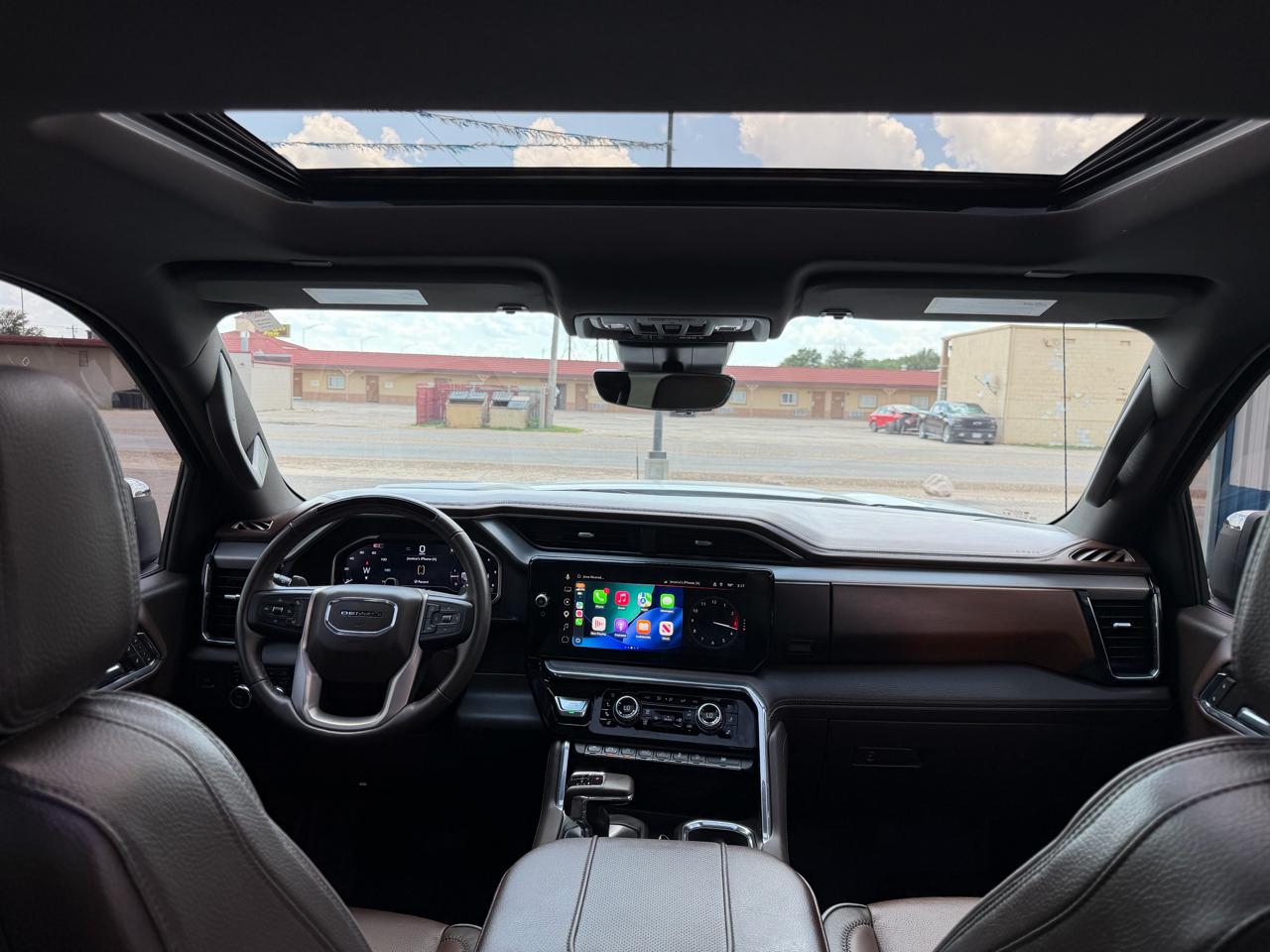 GMC Sierra 1500 4WD Crew Cab 147" Denali 2024