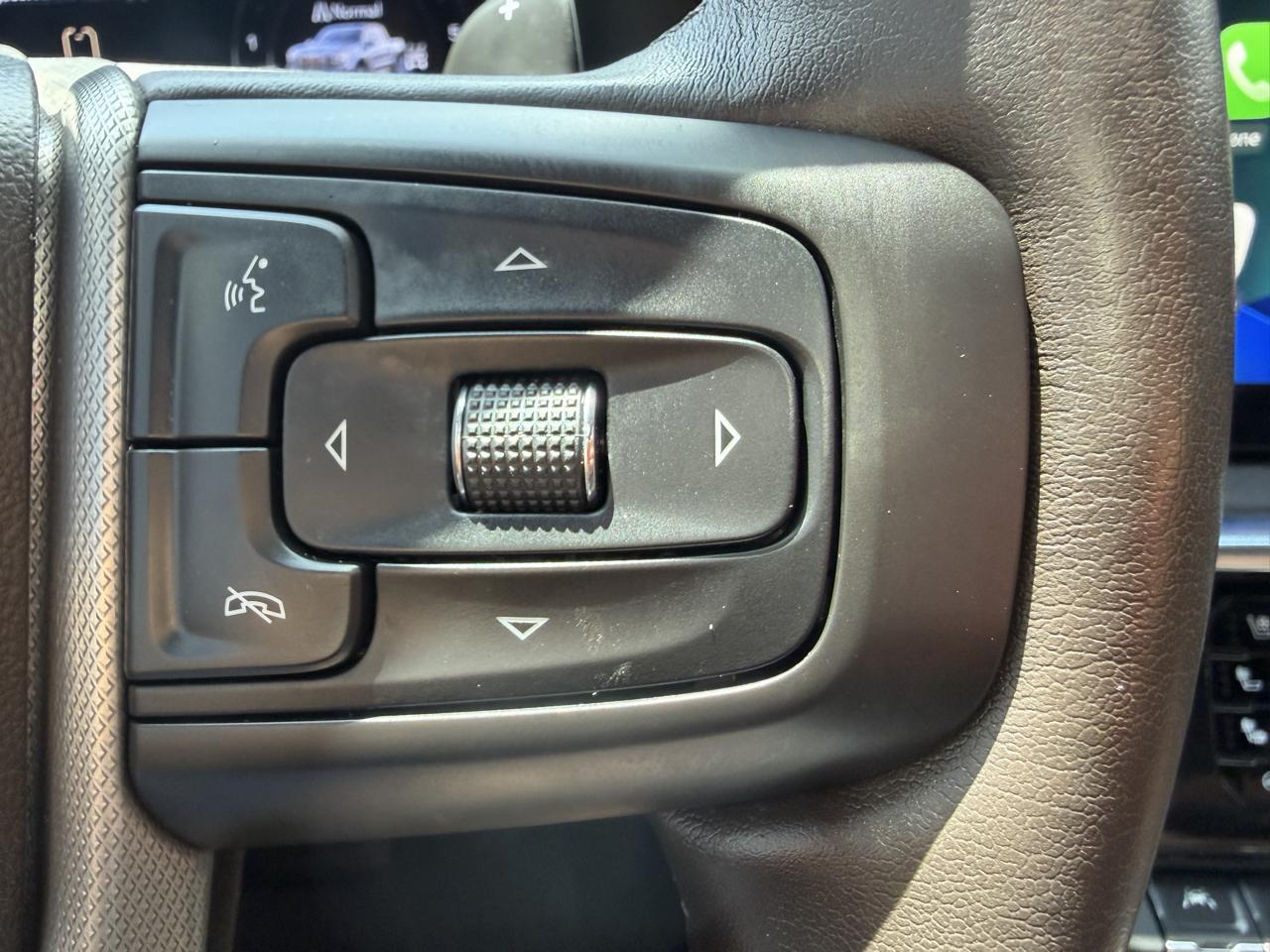 GMC Sierra 1500 4WD Crew Cab 147" Denali 2024