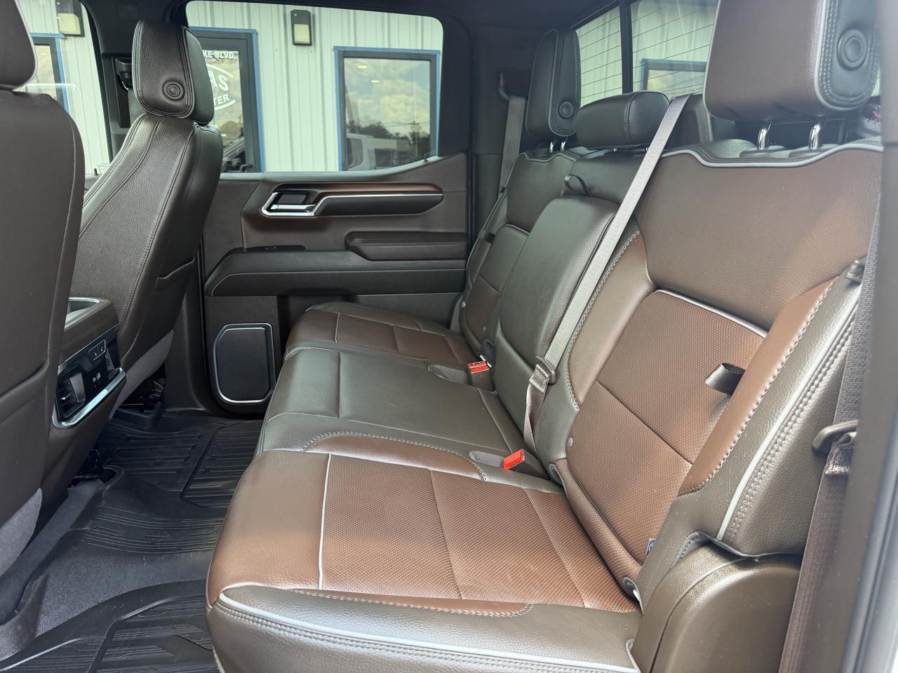 GMC Sierra 1500 4WD Crew Cab 147" Denali 2024